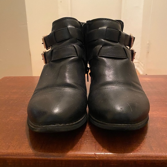 Spring - ankle booties - Picture 3 of 3